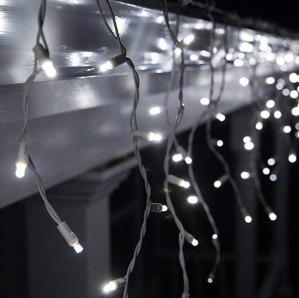 White Rubber Wire Outdoor Connectable 3m Icicle Outdoor fairy Lights - Cool White